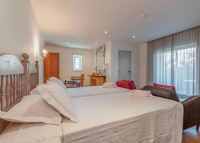 Charming Residence & Guest House Dom Manuel I Adults Only